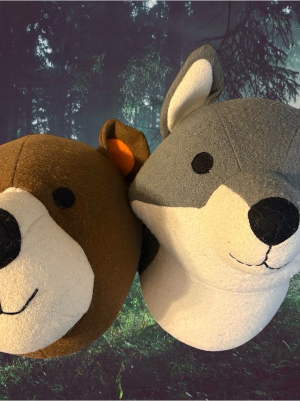 Target Pillowfort Stuffed Wolf & Bear Head Plush Kids Forrest Nursery Wall Decor